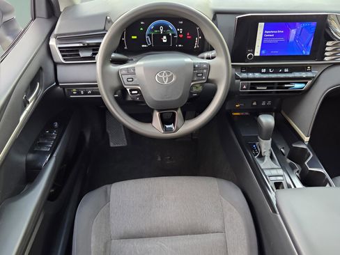 Certified 2025 Toyota Camry LE FWD image 10