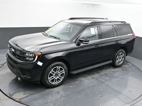 New 2026 Ford Expedition Active image 35