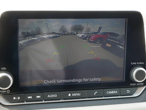 Used 2025 Nissan Rogue SV AWD/4WD image 27