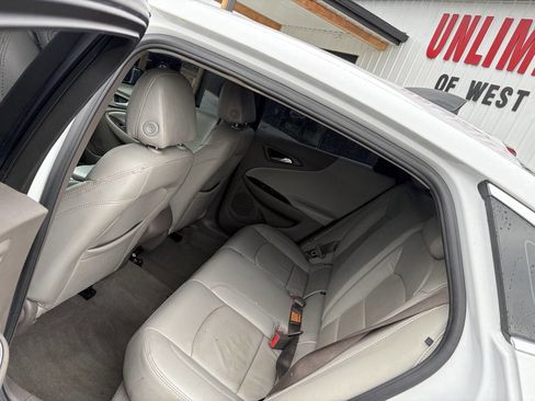 Used 2022 Chevrolet Malibu LS image 15