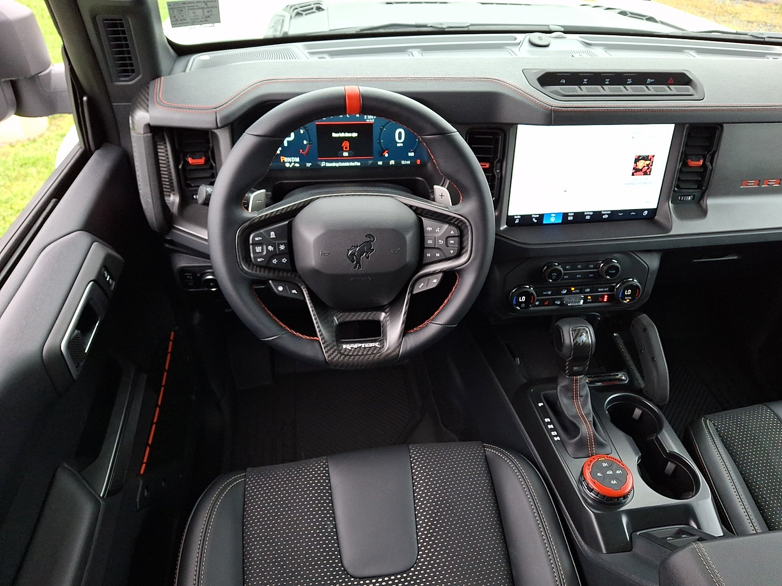 New 2026 Ford Bronco Raptor w/ Interior Carbon Fiber Pack AWD/4WD image 7