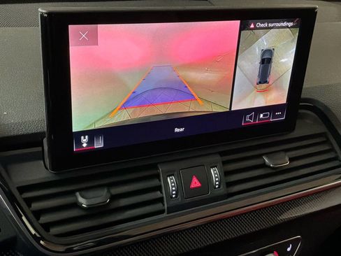 Used 2023 Audi SQ5 Premium Plus w/ Premium Plus Package image 3