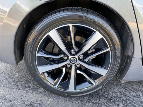 Used 2022 Nissan Maxima SV w/ Floor Mat Group FWD image 18