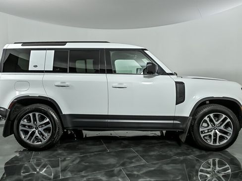 Used 2020 Land Rover Defender 110 HSE AWD/4WD image 9