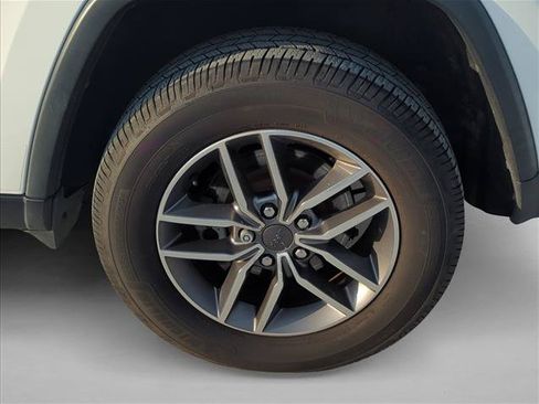Used 2020 Jeep Grand Cherokee Limited AWD/4WD image 7