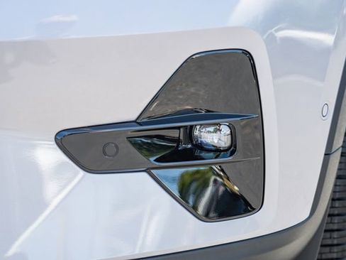 New 2026 Volvo XC40 B5 Plus w/ Climate Package AWD/4WD image 14