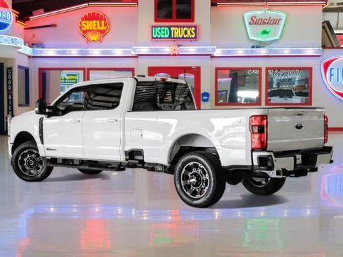 Used 2023 Ford F250 XLT w/ XLT Premium Package AWD/4WD image 4