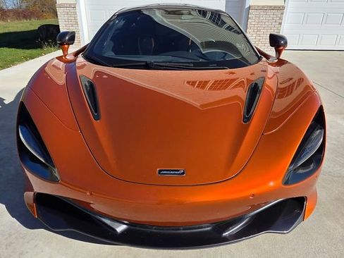 Used 2018 McLaren 720S image 2