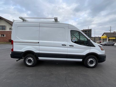 Used 2020 Ford Transit 250 image 8