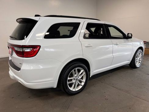 Used 2024 Dodge Durango GT image 3