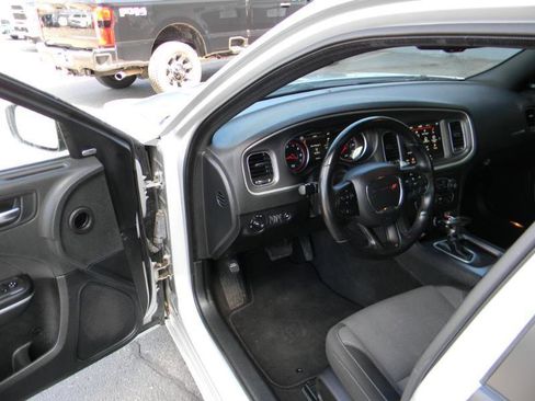 Used 2022 Dodge Charger SXT AWD/4WD image 16