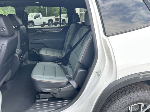 New 2026 GMC Acadia AT4 w/ Luxury Package AWD/4WD image 26