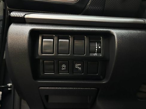 Used 2020 Subaru Forester Premium AWD/4WD image 18