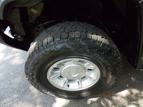 Used 2006 HUMMER H2 SUT image 25