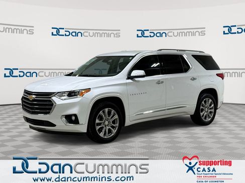 Used 2021 Chevrolet Traverse Premier image 1