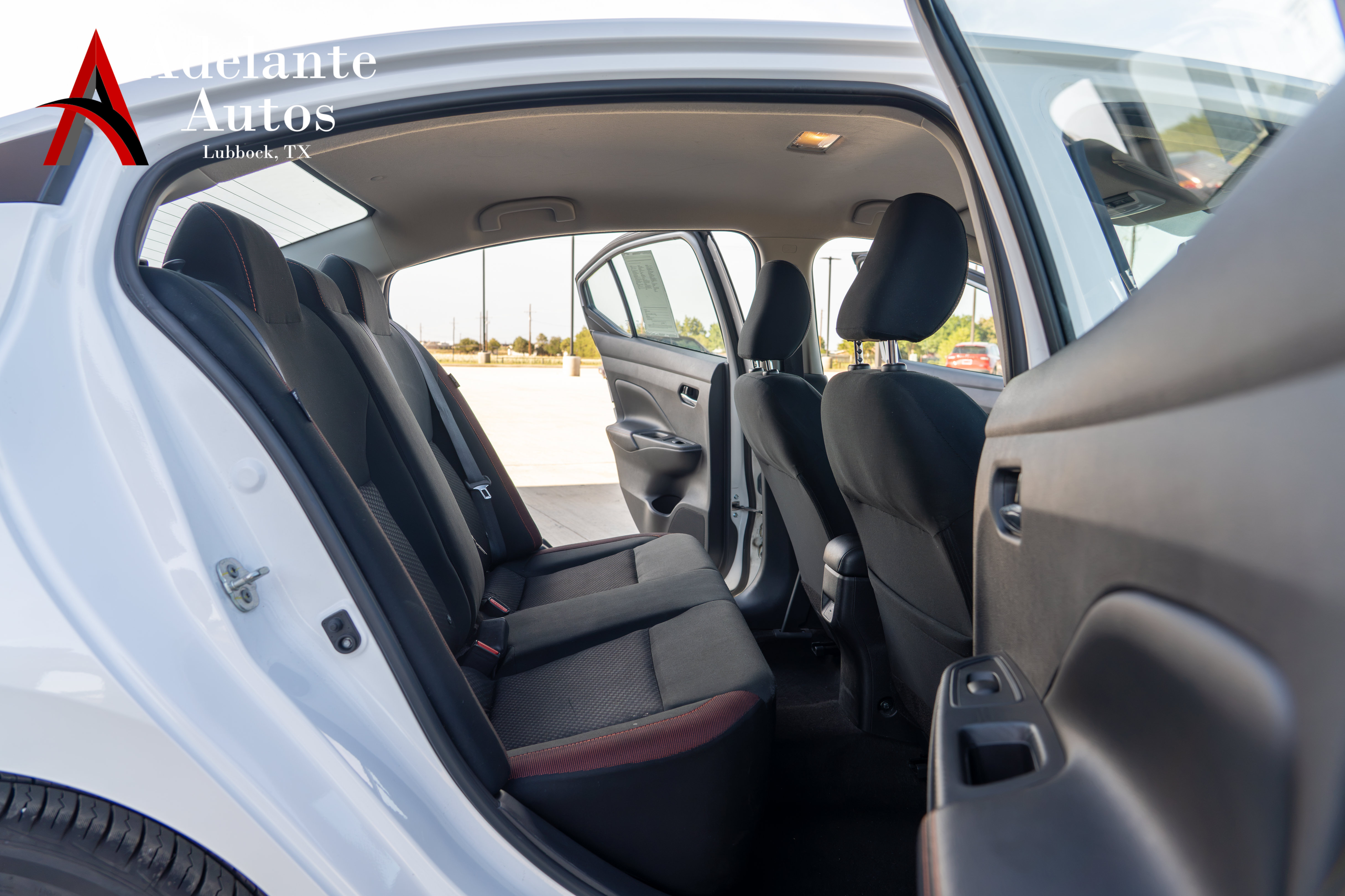 Used 2024 Nissan Versa SR FWD image 10
