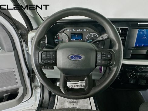 Used 2024 Ford F350 XLT AWD/4WD image 14