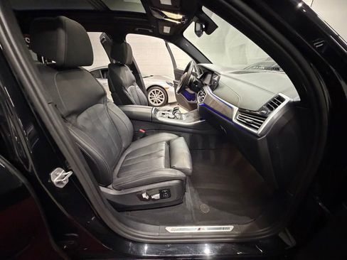 Used 2020 BMW X5 xDrive40i w/ M Sport Package AWD/4WD image 37