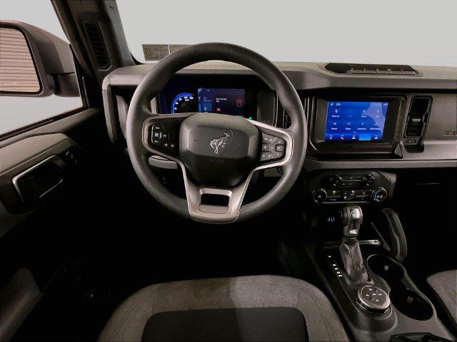 Used 2022 Ford Bronco 4-Door w/ Sasquatch Package AWD/4WD image 5