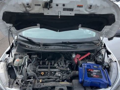 Used 2020 Nissan Versa SR image 23