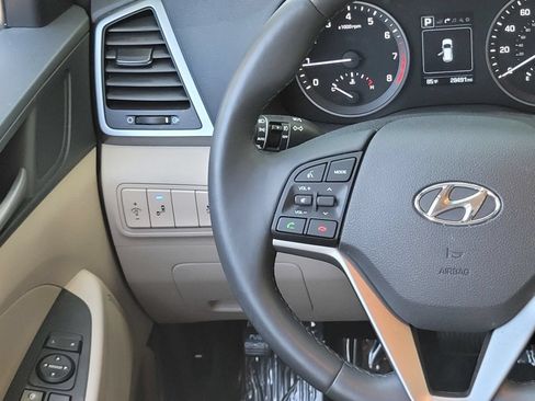 Used 2018 Hyundai Tucson Limited AWD/4WD image 13