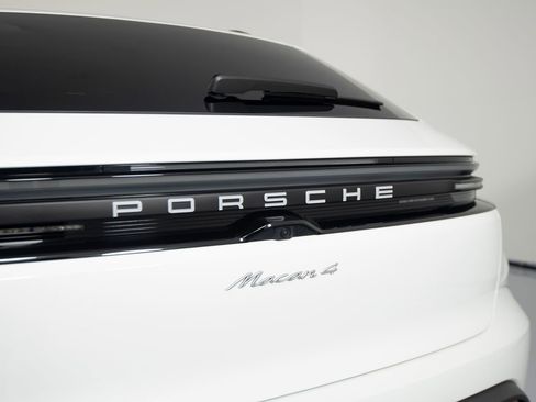 New 2026 Porsche Macan 4 Electric AWD/4WD image 39