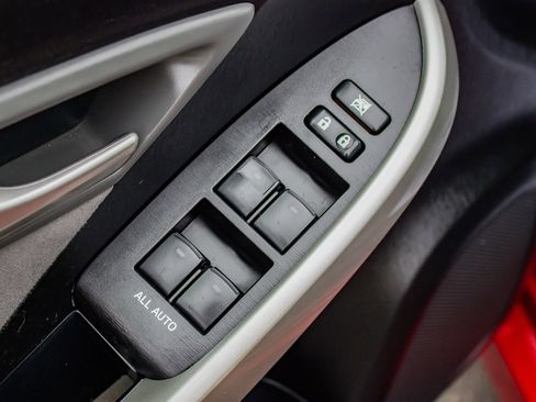 Used 2015 Toyota Prius Three image 12