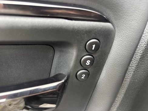 Used 2025 RAM 2500 Limited AWD/4WD image 26
