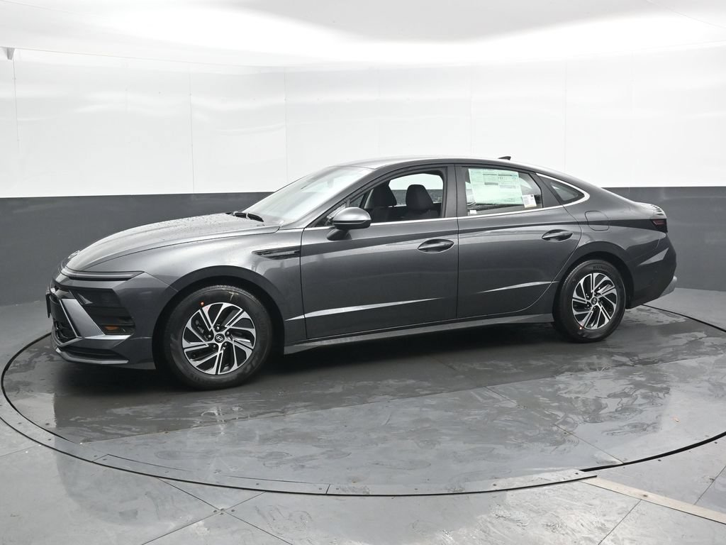 New 2026 Hyundai Sonata Blue FWD image 7