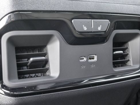 New 2026 Chevrolet Silverado 2500 ZR2 w/ LPO, Dark Essentials Package AWD/4WD image 37