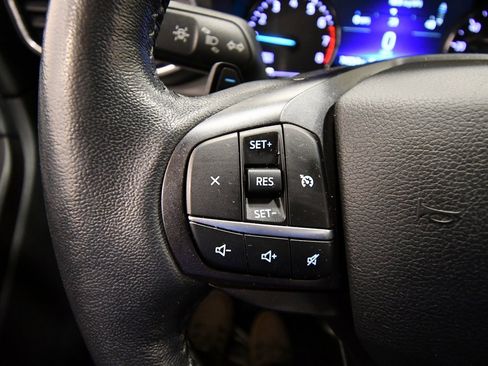 Used 2020 Ford Explorer XLT w/ Equipment Group 202A image 20