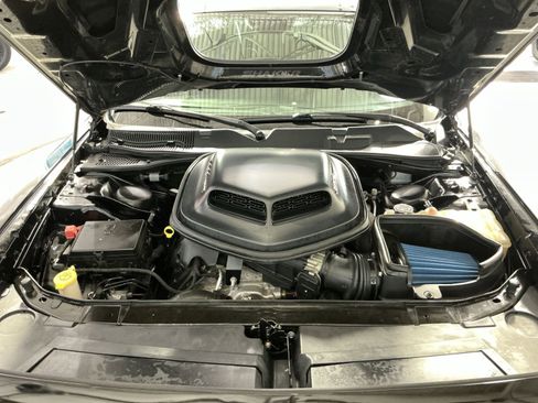 Used 2018 Dodge Challenger R/T Scat Pack RWD image 27