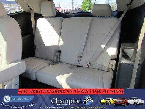 Used 2022 Buick Enclave Premium w/ Experience Buick Package image 9