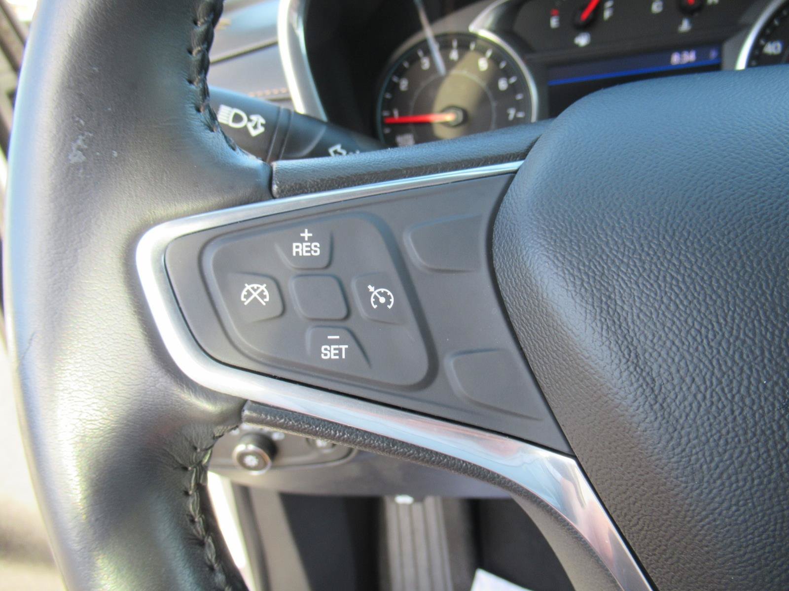 Used 2019 Chevrolet Equinox Premier FWD image 24