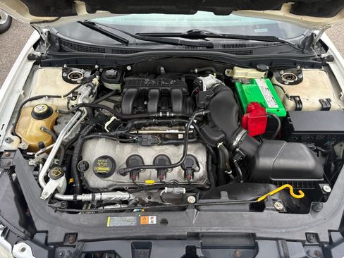 Used 2010 Lincoln MKZ FWD image 18