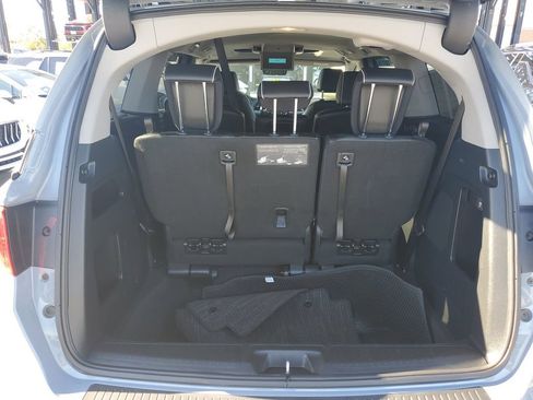 Used 2023 Honda Odyssey Elite image 9