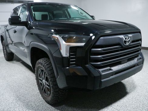 Used 2024 Toyota Tundra SR5 w/ SR5 Convenience Package AWD/4WD image 5
