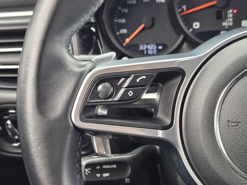 Used 2020 Porsche Macan Base image 36