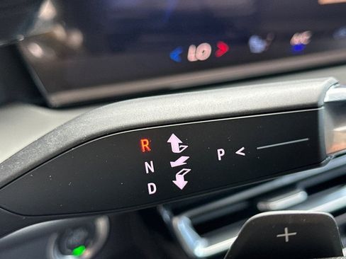 New 2025 Chevrolet Traverse LT w/ Enhanced Driving Package image 26