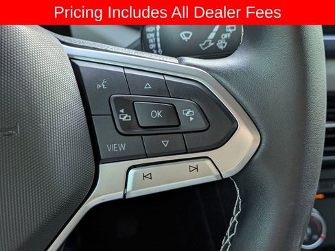 Used 2022 Volkswagen Taos SE FWD image 27