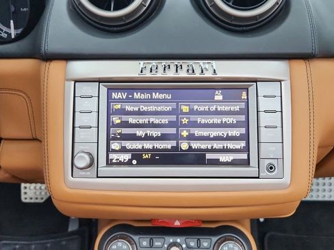 Used 2014 Ferrari California image 27