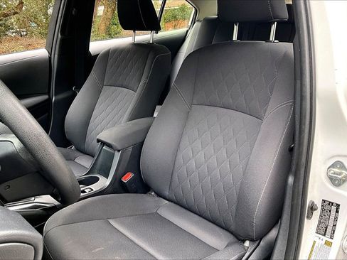 Used 2023 Toyota Corolla LE image 18