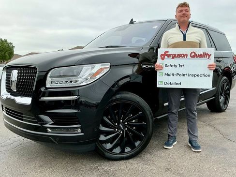 Used 2020 Lincoln Navigator Reserve w/ Equipment Group 208A Reserve AWD/4WD image 1