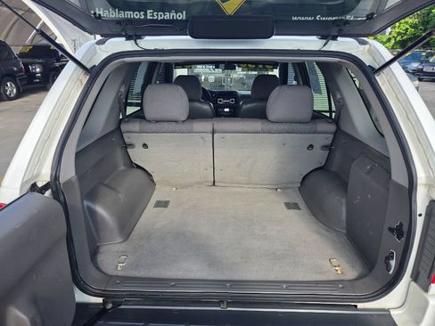 Used 2003 Isuzu Rodeo S RWD image 33