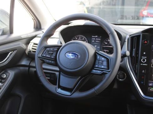 Used 2025 Subaru Crosstrek 2.5i Limited w/ Popular Package #4A image 19