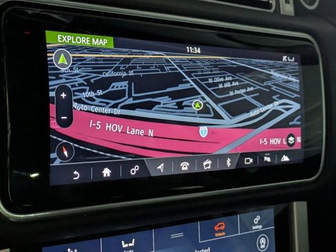 Used 2020 Land Rover Range Rover HSE image 15