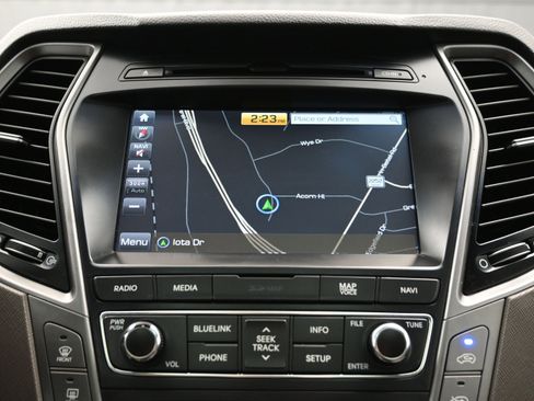 Used 2017 Hyundai Santa Fe Limited image 30