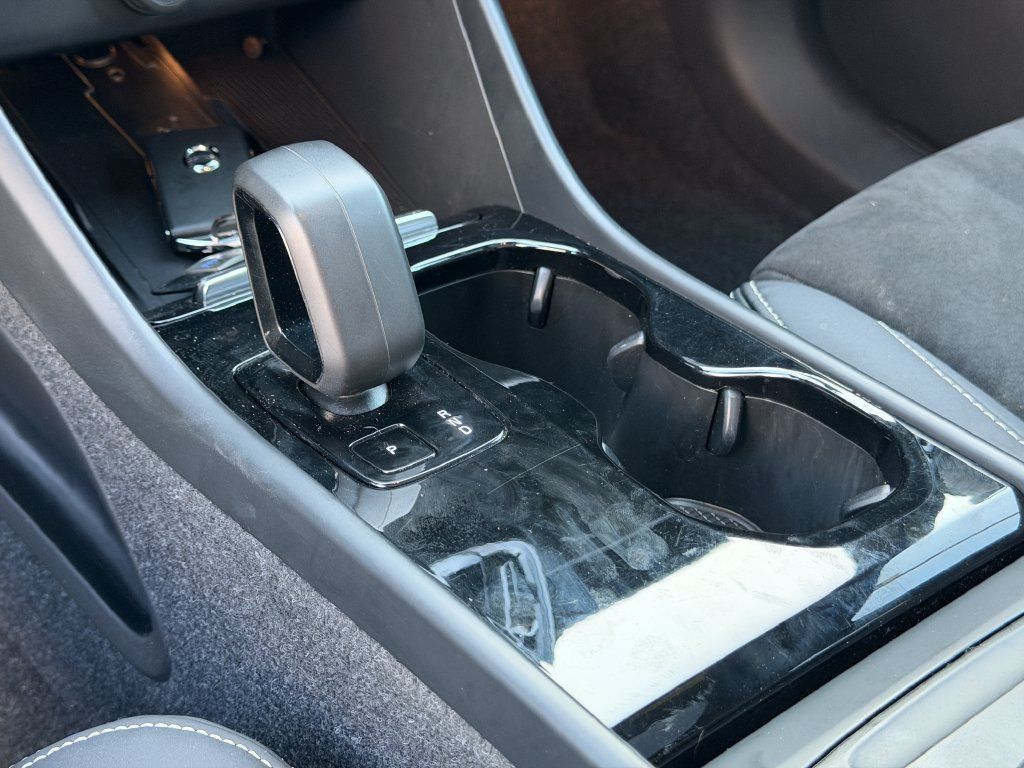 Certified 2023 Volvo C40 P8 Recharge Plus w/ Climate Package AWD/4WD image 21