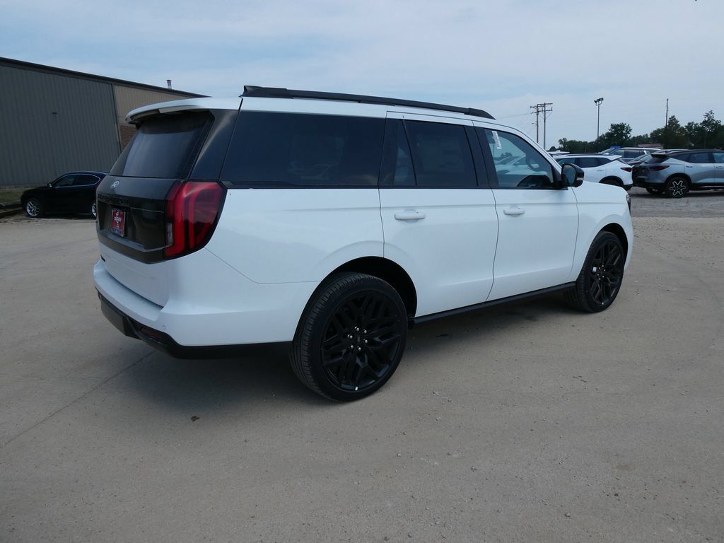 New 2027 Ford Expedition Platinum w/ Stealth Performance Package AWD/4WD image 5