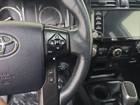 Certified 2023 Toyota 4Runner TRD Off-Road Premium w/ Moonroof Package AWD/4WD image 15